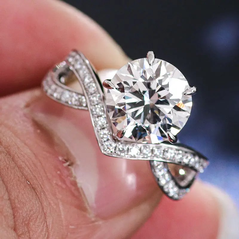 Certified 4 Carat Round Cut Lab Grown Diamond 14kt Solid White Gold Engagement Ring: Certified 4 Carat Round Cut D VVS1 Lab Grown Diamond 14kt Solid White Gold Engagement Ring Side Stone is Lab Grwon Diamond - 0.60 Ct - D Color VS1 - Ring Size US - 6
