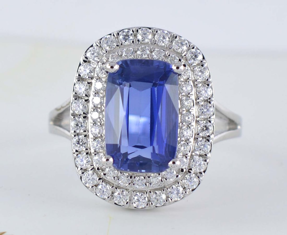 14KT Solid White Gold Lab Grown Blue Sapphire Ring (1 of 7)