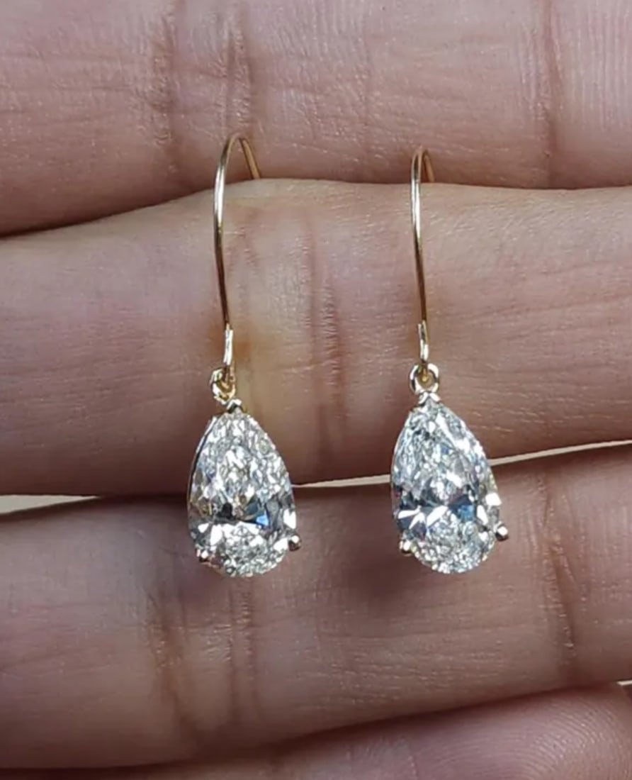 Certified 5.00 Carat Pear Cut Lab Grown Diamond D VVS1 Color 14kt Solid Yellow Gold Ear Spike: Certified 5.00 Carat Pear Cut Lab Grown Diamond D VVS1 Color 14kt Solid Yellow Gold Ear Spike Earrings