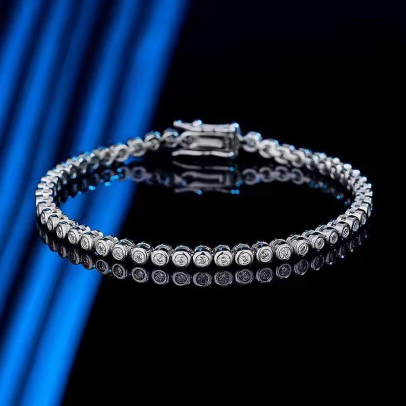 Certified 3.00 MM Lab Grown Round Cut Diamond D VVS1 Color 925 Sterling Silver Bracelet: Certified 3.00 MM Lab Grown Round Cut Diamond D VVS1 Color 925 Sterling Silver Bracelet - 7 inches