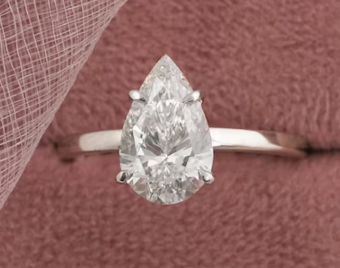 Certified 3.5 Carat Pear Cut Lab Grown Diamond D VVS1 Color 14kt Solid White Gold Engagement Ring: Certified 3.5 Carat Pear Cut Lab Grown Diamond D VVS1 Color 14kt Solid White Gold Engagement Ring - Ring Size US 6