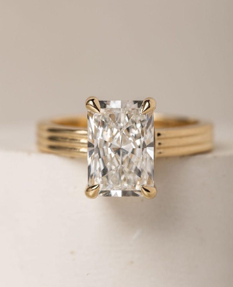Certified 4 Carat Radiant Cut Lab Grown Diamond D VVS1 Color 14kt Solid Yellow Gold Engagement Ring: Certified 4 Carat Radiant Cut Lab Grown Diamond D VVS1 Color 14kt Solid Yellow Gold Engagement Ring - Ring Size US 7.5