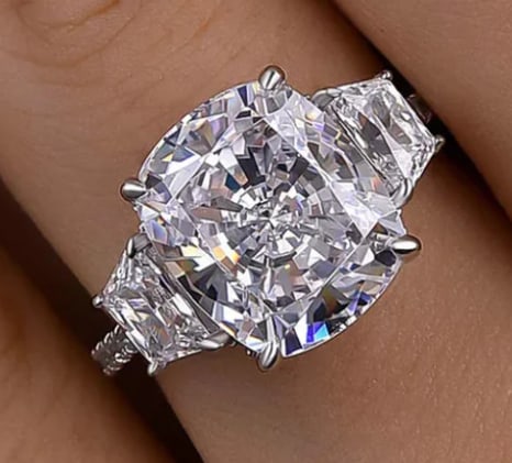Certified 4 Carat Cushion Cut Lab Grown Diamond VVS1 D Color 14kt Solid White Gold Engagement Ring: Certified 4 Carat Cushion Cut Lab Grown Diamond VVS1 D Color 14kt Solid White Gold Engagement Ring - Size Stone Is LaB Grwon Daimond Fancy Cut VS1 D Color 0.70 ct - Ring Size - 7 - Ring Resize Availab