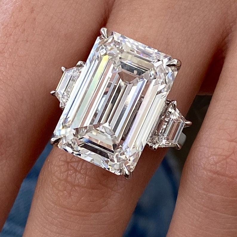Certified 20 Carat 14KT Solid White Gold Lab Grown Diamond Emerald Cut Engagement Ring: Certified 20 Carat 14KT Solid Yellow Gold E VVS1 Lab Grown Diamond Emerald Cut Engagement Ring - Side Stone is Lab Grown Diamonds Fancy Cut 1.20 Ct VS1 E - Ring Szie US - 7.5 - Ring resize free of cos