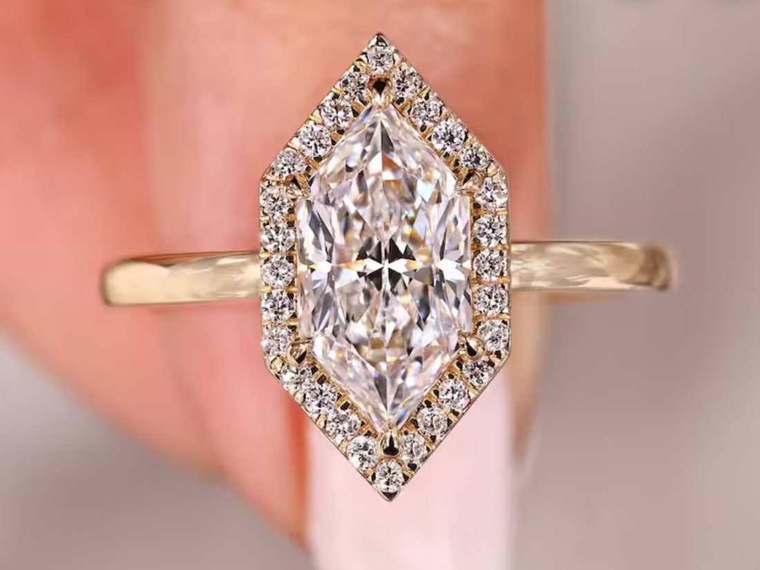 Certified 3.00 Carat Fancy Cut Lab Grown Diamond D VVS1 Color 14kt Solid White Gold Engagement: Certified 3.00 Carat Fancy Cut Lab Grown Diamond D VVS1 Color 14kt Solid White Gold Engagement Ring - Side Stone Lab Grown Diamonds 0.30 CT Round Cut VS1 E Color - Ring Size US 7