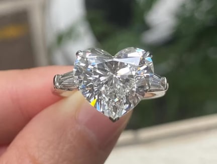 5 Carat Heart Cut Certified D VVS1 Lab Grown Diamond in 14KT Solid White Gold Engagement Ring: 5 Carat Heart Cut Certified D VVS1 Lab Grown Diamond in 14KT Solid White Gold Engagement Ring - Side Stone Lab Grown Diamonds VVS1 D color Fancy Cut 0.40 ct - Excellent Luster -& Free Shipping - Ring 