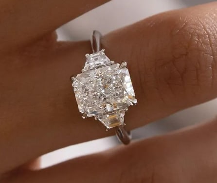 3.5 Carat Radiant Cut Certified D VVS1 Lab Grown Diamond in 14KT Solid White Gold Engagement Ring: 3.5 Carat Radiant Cut Certified D VVS1 Lab Grown Diamond in 14KT Solid White Gold Engagement Ring - Side Stone Lab Grown Diamonds VVS1 D color Fancy Cut 0.40 ct - Excellent Luster -& Free Shipping - R