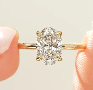 2.5 Carat Oval Cut Certified D VVS1 Lab Grown Diamond in 14KT Solid Yellow Gold Engagement Ring: 2.5 Carat Oval Cut Certified D VVS1 Lab Grown Diamond in 14KT Solid Yellow Gold Engagement Ring - Ring Szie US 7