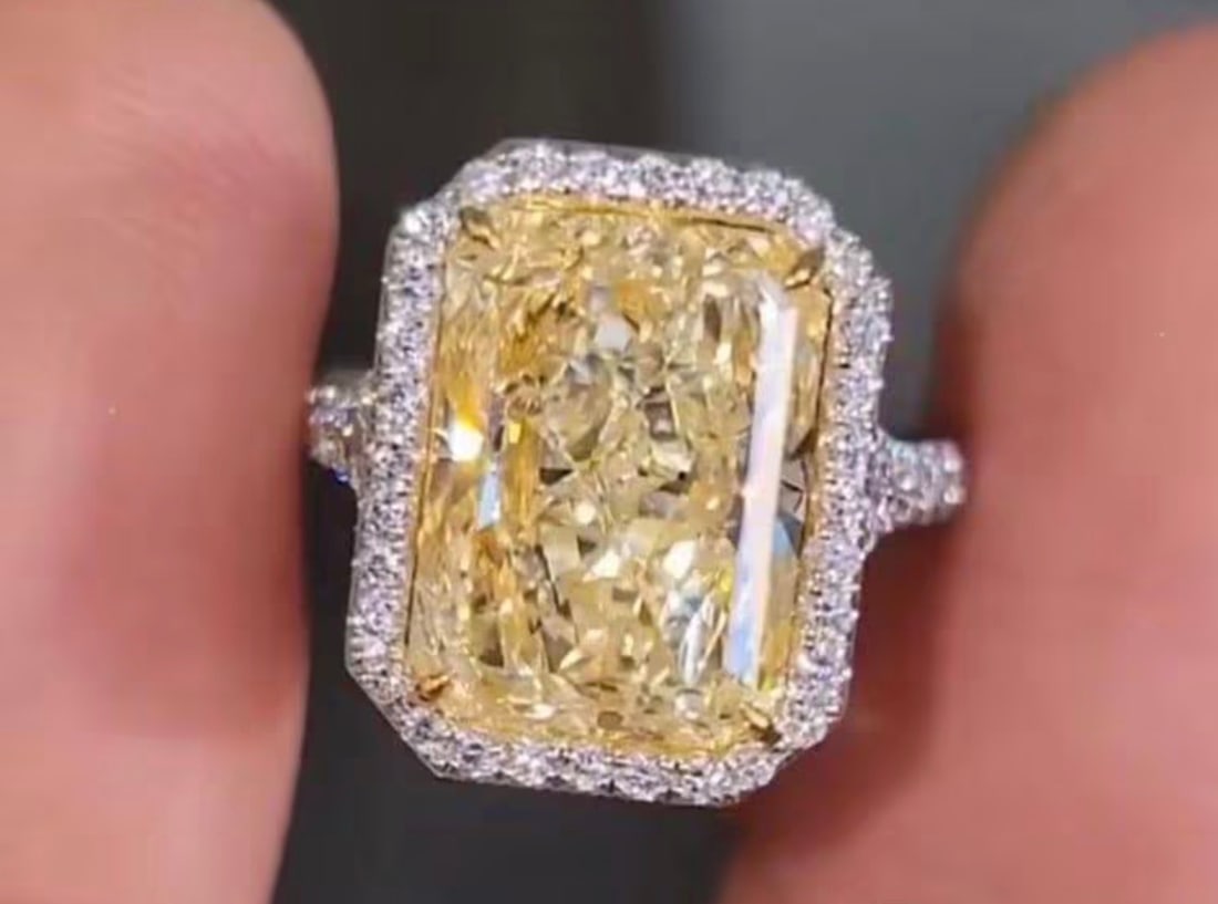 6.5 Ct Radiant Cut Certified Yellow VVS1 Lab Grown Diamond in 14KT Solid White Gold Engagement Ring: 6.5 Ct Radiant Cut Certified Yellow VVS1 Lab Grown Diamond in 14KT Solid White Gold Engagement Ring - Side Stone Lab Grown Diamonds VVS1 D Pear & Round Cut 0.70 Ct - Excellent Luster -& Free Shipping 