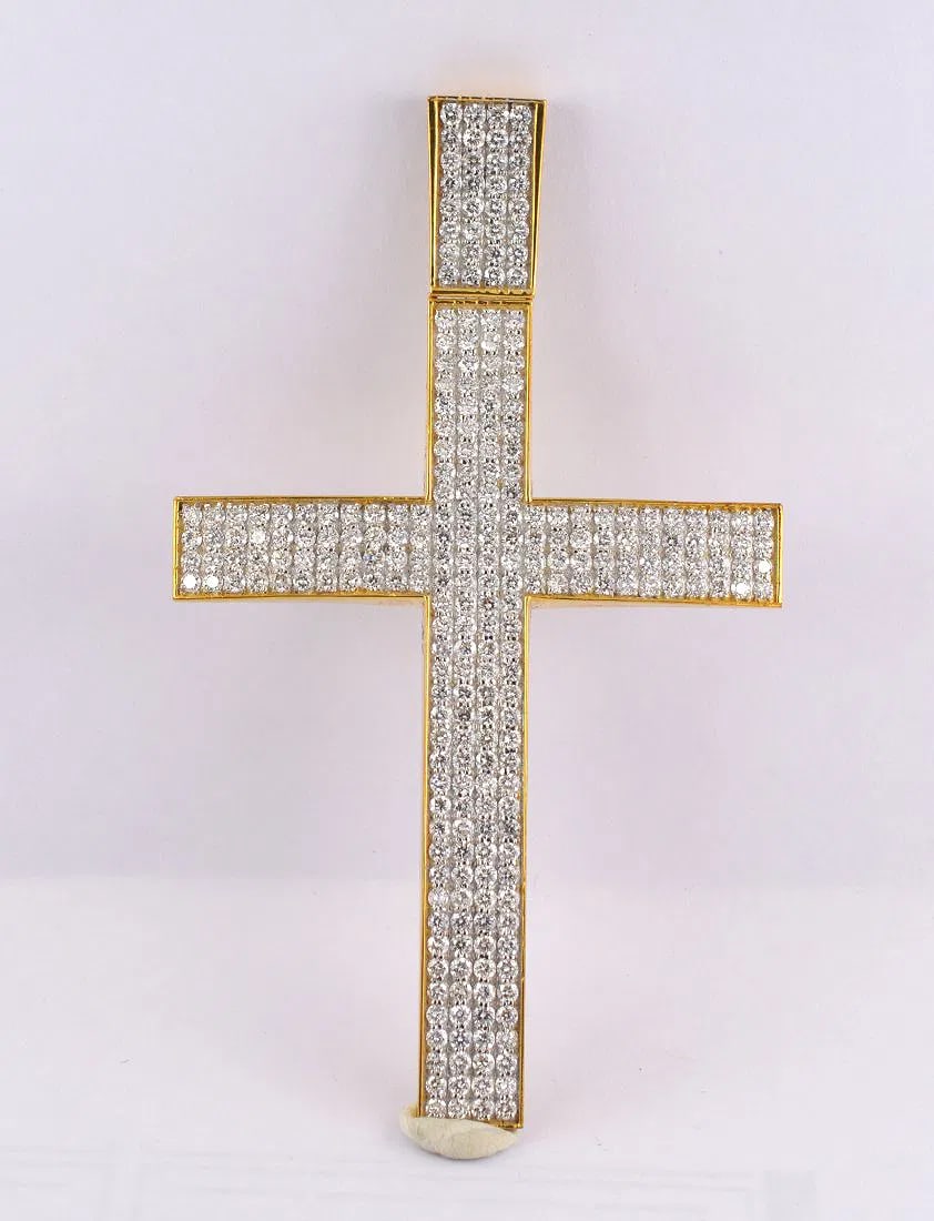 Certified Carat 9.00 Carat Natural Diamond Round Cut 14kt Solid Yellow Cross Pendant - 4 Inch Long: ertified Carat 9.00 Carat Natural Diamond Round Cut 14kt Solid Yellow Pendant - 4 Inch Long Natural Diamond Pendant14Kt/58.3 Hallmarked Yellow Gold Gross Metal Weight - 15.200 g Color - White - VVS1- 