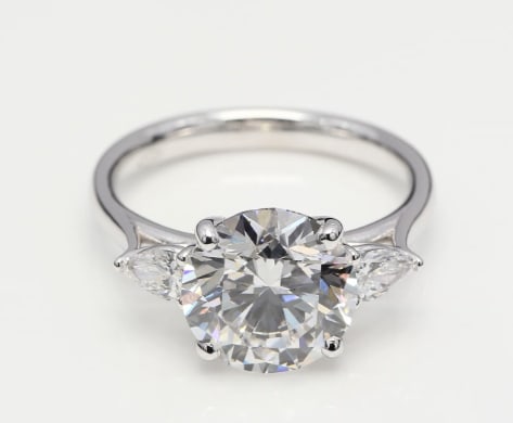 Certified 4 Ct Lab Grown Diamond Engagement Ring in 14K Solid White Gold - Round Cut: Certified 4 Ct VS1 D Color Lab Grown Diamond Engagement Ring in 14K Solid White Gold - Round Cut Side Stone is Lab Grown Diamonds 0.60 Pear Cut VS1 E Color - Ring Size US - 7