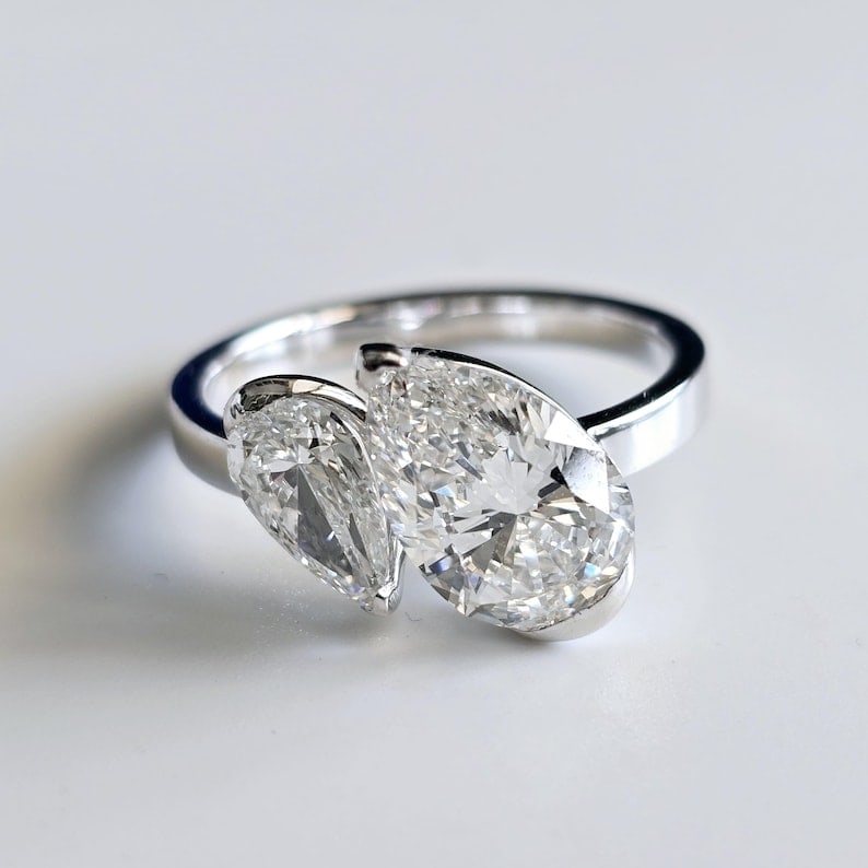 Certified 6 Carat 14KT Solid White Gold Lab Grown Diamond Pear Cut Engagement Ring: Certified 6 Carat 14KT Solid White Gold D VVS1 Lab Grown Diamond Pear Cut Engagement Ring - Ring Szie US - 6.5