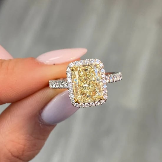 Certified 1.40 Carat Natural Diamond Yellow Color 14kt Solid White Gold Engagement Ring: Certified 1.40 Carat Radiant Cut Si1 Natural Diamond Yellow Color 14kt Solid White Gold Engagement Ring - Size Stone is lab Grown Diamonds Round Cut 0.40 Ct Vs1 e color - Ring Size US - 6.5