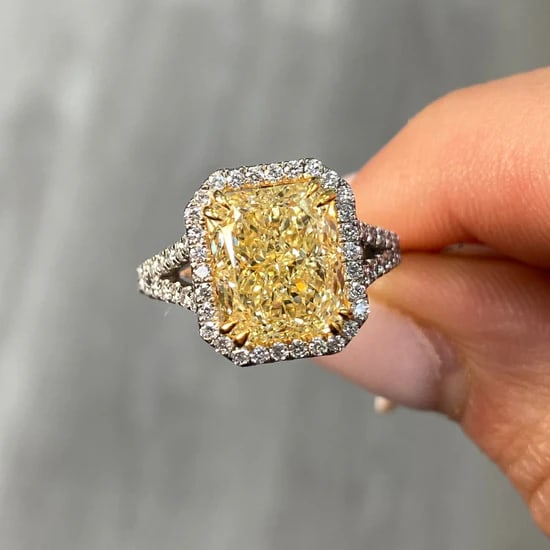 Certified 2.20 Carat Natural Diamond Yellow Color 14kt Solid White Gold Engagement Ring: Certified 2.20 Carat VVS1 Radiant Cut Natural Diamond Yellow Color 14kt Solid White Gold Engagement Ring - Size Stone is lab Grown Diamonds Round Cut 0.60 Ct Vs1 e color - Ring Size US - 6