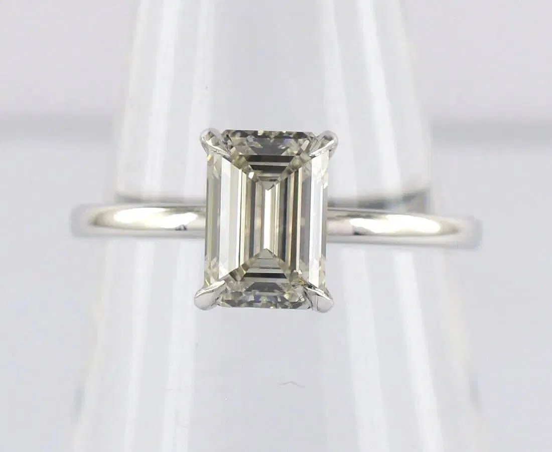 Certified 1.50 Ct E VVS1 Lab Grown Diamond 14Kt Solid White Gold Engagement Ring (1 of 3)