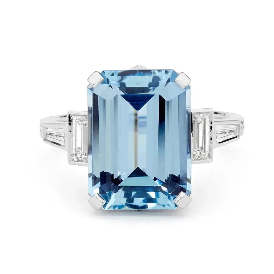 18Kt Solid White Gold 10 Carat Natural Aquamarine Ring: Certified 18Kt Solid White Gold 10 Carat Natural Aquamarine Real Diamond 0.80 ct G vs1 Fancy and Round Cut - Ring Size US -7