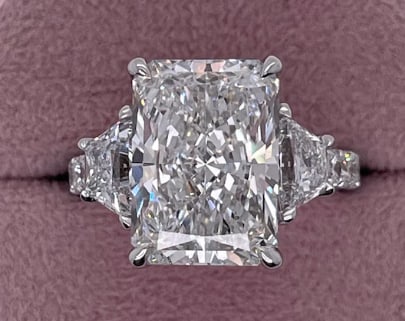 Certified 8.5 Ct Radiant D VVS1 Lab Grown Diamond 14KT Solid White Gold Engagement Ring,: Certified 8.5 Ct Radiant D VVS1 Lab Grown Diamond 14KT Solid White Gold Engagement Ring, - Side Stone 1.20 Ct Oval Cut Lab Grown Diamonds VS1 E Color - Ring Size US 6.5