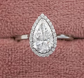 Certified 2.5 Ct Pear Cut D VVS1 Lab Grown Diamond 14kt Solid White Gold Engagement Ring: Certified 2.5 Ct Pear Cut D VVS1 Lab Grown Diamond 14kt Solid White Gold Engagement Ring - Side Stone Lab Grown Diamonds 0.40 CT Round Cut VS1 E Color - Ring Size US 6