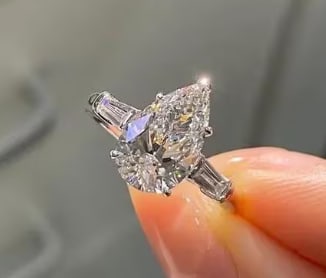 Certified 4.5 Ct Pear Cut D VVS1 Lab Grown Diamond 14kt Solid White Engagement Ring: Certified 4.5 Ct Pear Cut D VVS1 Lab Grown Diamond 14kt Solid White Engagement Ring -Side Stone Lab Grown Diamonds 0.50 CT Fancy Cut VS1 E Color - Ring Size US 6.5