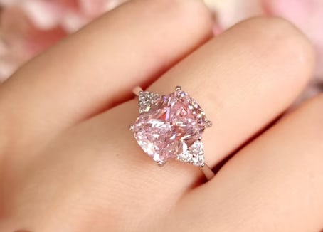 Certified 3.5 Ct Long Cushion Cut Pink VVS1 Lab Grown Diamond 14kt Solid White Engagement Ring: Certified 3.5 Ct Long Cushion Cut Pink VVS1 Lab Grown Diamonds 14kt Solid White Engagement Ring - Side Stone Lab Grown Diamonds 0.20 CT Round Cut VS1 E Color - Ring Size US 6