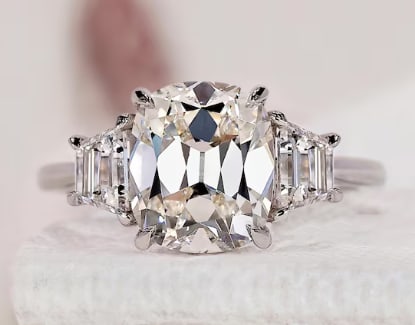 Certified 4 Ct Cushion Old Mine Cut D VVS1 Lab Grown Diamond 14kt Solid White Engagement Ring: Certified 4 Ct Cushion Old Mine Cut D VVS1 Lab Grown Diamond 14kt Solid White Engagement Ring - Side Stone Lab Grown Diamonds 0.60 CT Fancy Cut VS1 E Color - Ring Size US 6.5
