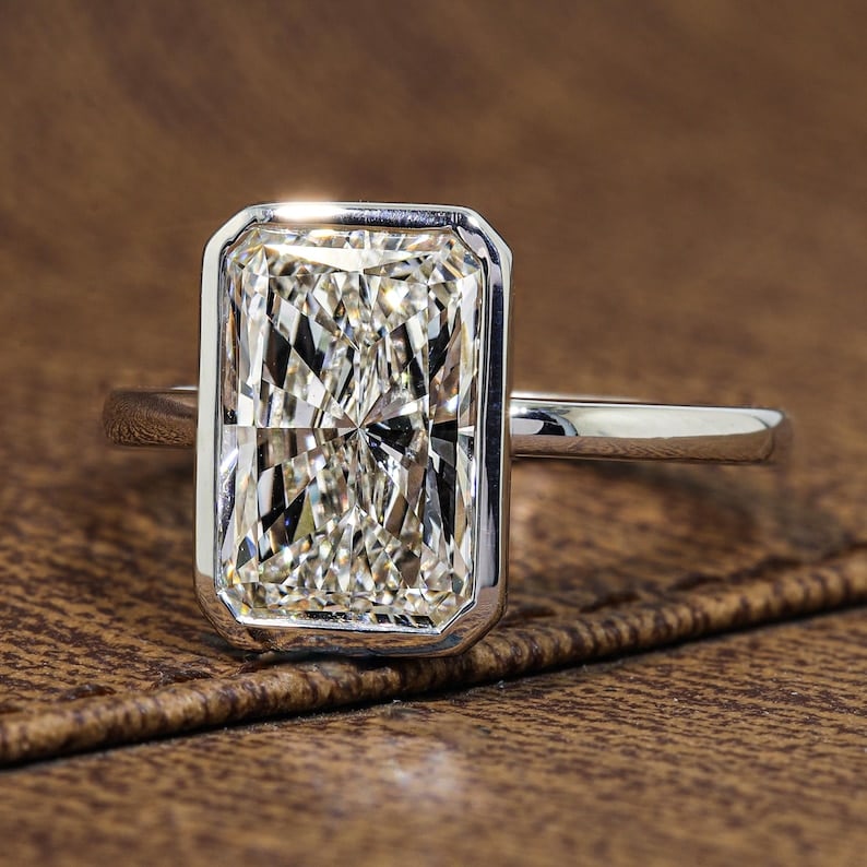 4.00 Carat Radiant Cut Certified D VVS1 Lab Grown Diamond in 14KT Solid White Gold Bezel Setting: 4.00 Carat Radiant Cut Certified D VVS1 Lab Grown Diamond in 14KT Solid White Gold Bezel Setting Engagement Ring - Excellent Luster -& Free Shipping - Ring Size US 7