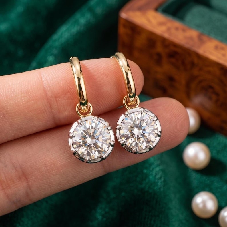 3.00 Carat Round Cut Certified D VVS1 Lab Grown Diamond in 14KT Solid Yellow Gold Earrings: 3.00 Carat Round Cut Certified D VVS1 Lab Grown Diamond in 14KT Solid Yellow Gold Earrings - Excellent Luster -& Free Shipping -