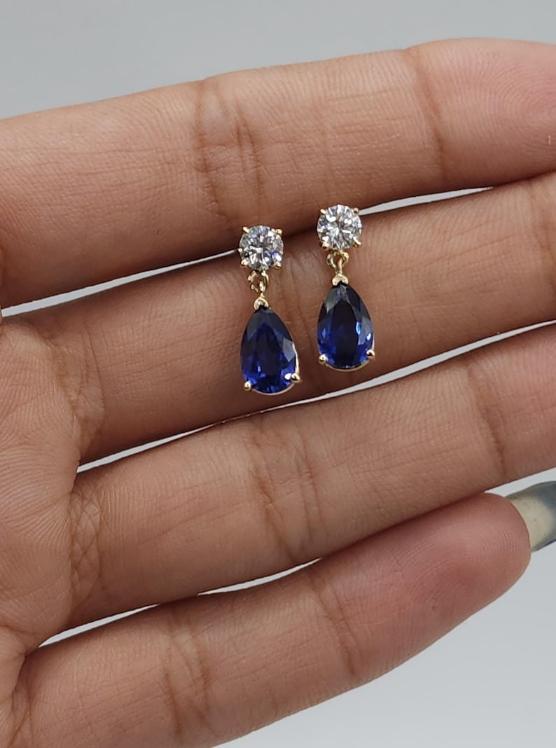 6.00 Carat Round Cut Certified D VVS1 Lab Grown Diamond in 14KT Solid White Gold Earrings: 6.00 Carat Round Cut Certified D VVS1 Lab Grown Diamond & Lab Grown Sapphire in 14KT Solid White Gold Earrings - 2 Carat Lab Grown Daiimond Round & 4 Carat Pear Cut Lab Grown Sapphire