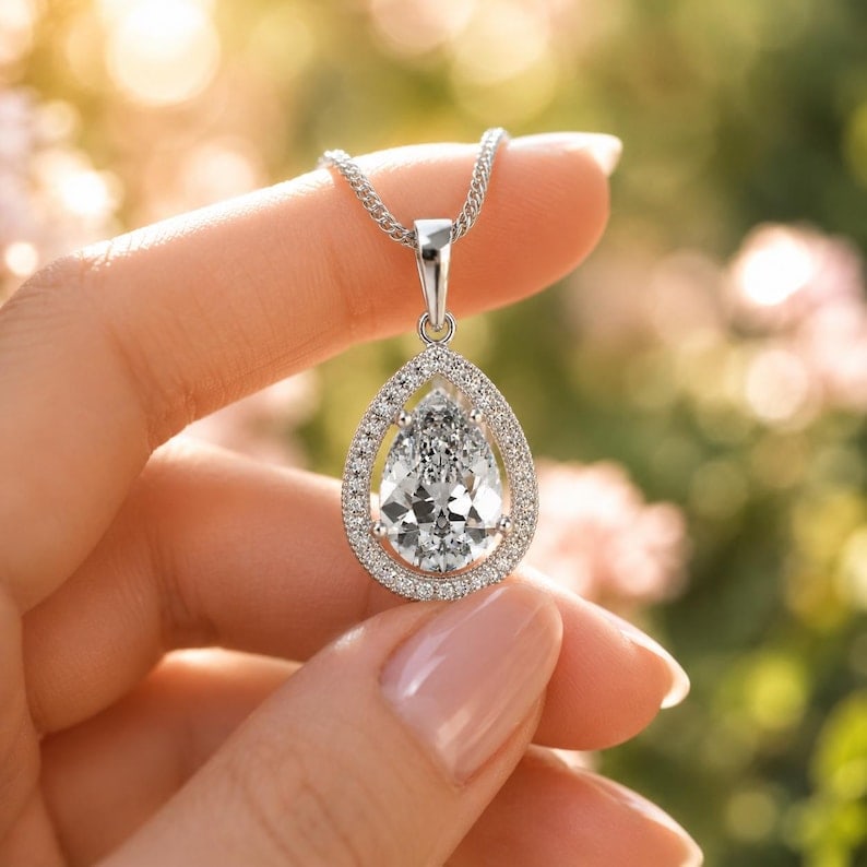 3.5 Carat Pear Cut Certified D VVS1 Lab Grown Diamond in 14KT Solid White Gold Pendant (1 of 3)