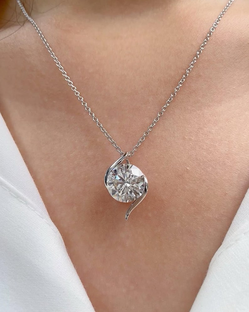 3.00 Carat Round Certified D VVS1 Lab Grown Diamond in 14KT Solid White Gold Pendant: 3.00 Carat Round Certified D VVS1 Lab Grown Diamond in 14KT Solid White Gold Pendant