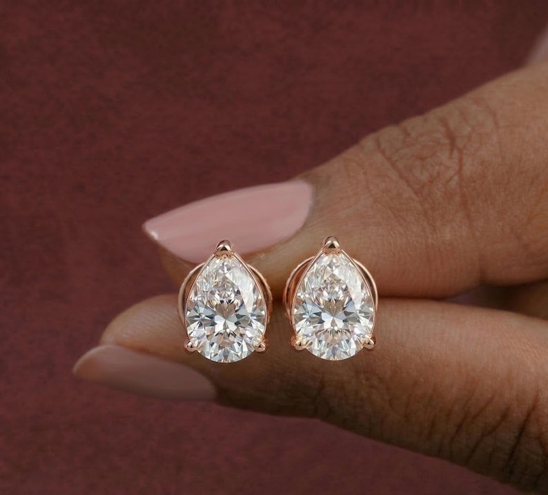 5.00 Carat Pear Cut Certified D VVS1 Lab Grown Diamond in 14KT Solid Rose Gold Earrings: 5.00 Carat Pear Cut Certified D VVS1 Lab Grown Diamond in 14KT Solid Rose Gold Earrings