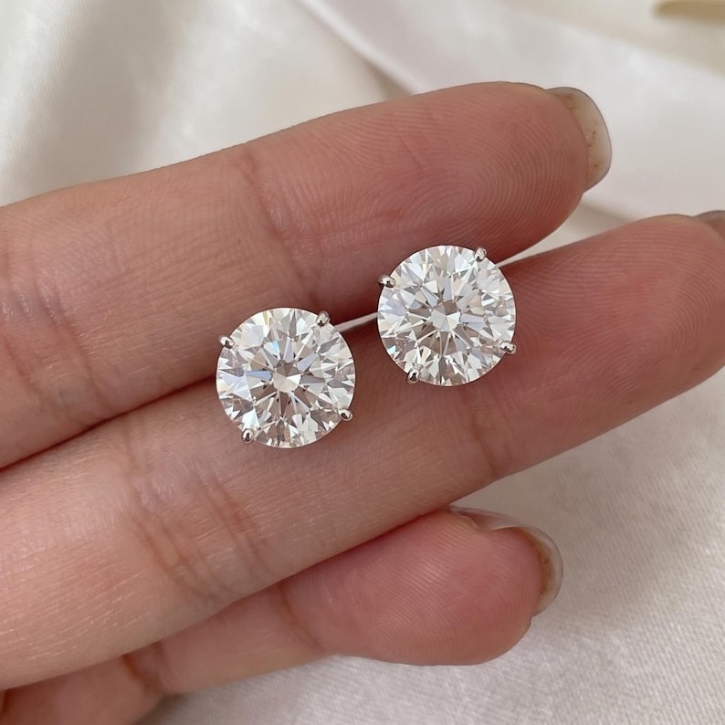 8.00 Ct Round Cut Certified D VVS1 Lab Grown Diamond in 14KT Solid White Gold Earrings: 8.00 Ct Round Cut Certified D VVS1 Lab Grown Diamond in 14KT Solid White Gold Earrings
