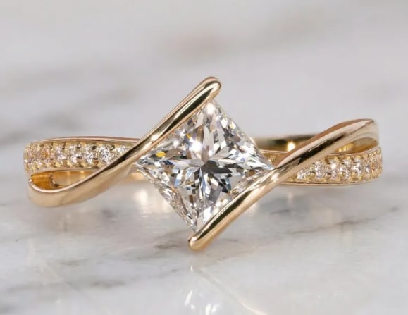 1.50 Carat Princess Cut Certified D VVS1 Lab Grown Diamond in 14KT Solid Rose Gold Engagement Ring: 1.50 Carat Princess Cut Certified D VVS1 Lab Grown Diamond in 14KT Solid Rose Gold Engagement Ring - Side Stone Lab Grown Diamonds VVS1 D Color Round 0.30 Ct - Ring Size US - 6.5