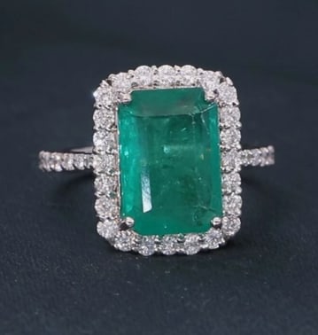 5.00 Carat Emerald Cut Certified Natural Emerald & Natural Diamonds 14KT Solid White Gold Engagement: 5.00 Carat Emerald Cut Certified Natural Emerald & Natural Diamonds 14KT Solid White Gold Engagement Ring - Side Stone Real Diamonds SI1 - H Color Round Cut 0.30 ct - Ring Size US 6.5