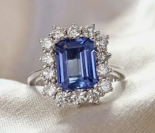 3.50 Carat Emerald Cut Certified Natural Tanzanite & Natural Diamonds 14KT Solid White Gold: 3.50 Carat Emerald Cut Certified Natural Tanzanite & Natural Diamonds 14KT Solid White Gold Engagement Ring - Side Stone Real Diamonds SI1 - H Color Round Cut 0.50 ct - Ring Size US 6