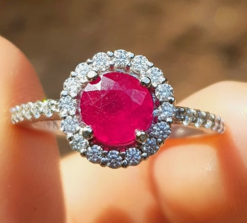 2.00 CT Round Cut Certified Natural Ruby & Natural Diamonds 14KT Solid White Gold Engagement Ring: 2.00 CT Round Cut Certified Natural Ruby & Natural Diamonds 14KT Solid White Gold Engagement Ring - Side Stone Real Diamonds SI1 - H Color 0.40 ct - Ring Size US 6.5