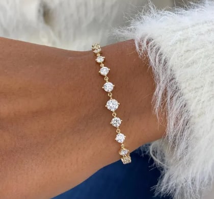 5.00 Carat Round Cut Certified D VVS1 Lab Grown Diamond in 14KT Solid Yellow Gold Tennis Bracelet: 5.00 Carat Round Cut Certified D VVS1 Lab Grown Diamond in 14KT Solid Yellow Gold Tennis Bracelet 7 Inch