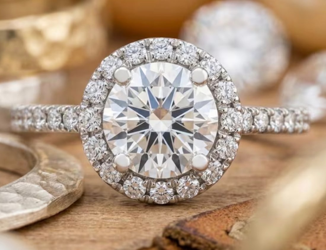 Certified 2.5 Carat Round Cut D VVS1 Lab Grown Diamond 14KT White Gold Halo Engagment Ring| Wedding: Certified 2.50 Carat Round Cut D VVS1 Lab Grown Diamond 14KT White Gold Ring | Side Stone Lab Grown Diamonds VVS1 D Color Round Cut 0.50 ct - Ring Size US 6