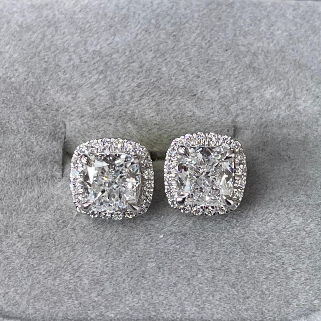 4.00 Carat Cushion Cut Certified D VVS1 Lab Grown Diamond 14KT White Gold Halo Earrings: 4.00 Carat Cushion Cut Certified D VVS1 Lab Grown Diamond 14KT White Gold Halo Earrings