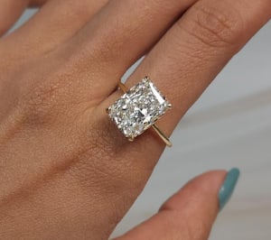 Certificted 7.00 Carat D VVS1 Radiant Cut Lab Grown Diamond 14k Yellow Gold Solitaire Engagment Ring: Certificted 7.00 Carat D VVS1 Radiant Cut Lab Grown Diamond 14k Yellow Gold Solitaire Engagment Ring| Ring Size 7