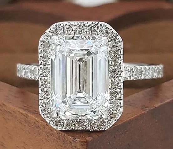 Certificted 3.5 Carat D VVS1 Emerald Cut Lab Grown Diamond 14k White Gold Engagment Ring: Certificted 3.5 Carat D VVS1 Emerald Cut Lab Grown Diamond 14k White Gold Engagment Ring - Side Stone Lab Grown Diamonds VVS1 D Color Round Cut 0.50 ct - Ring Size US 6.5