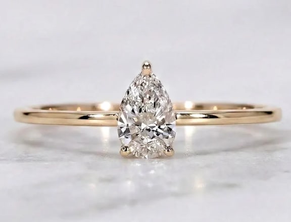 Certificted 2.00 Carat D VVS1 Pear Cut Lab Grown Diamond 14k Rose Gold Engagment Ring: Certificted 2.00 Carat D VVS1 Pear Cut Lab Grown Diamond 14k Rose Gold Engagment Ring | Ring Size US 6
