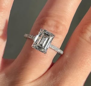 Certificted 4.00 Carat D VVS1 Emerald Cut Lab Grown Diamond 14k White Gold Engagment Ring: Certificted 4.00 Carat D VVS1 Emerald Cut Lab Grown Diamond 14k White Gold Engagment Ring | Side Stone Lab Grown Diamonds VVS1 D Color Round Cut 0.50 ct - Ring Size US 7