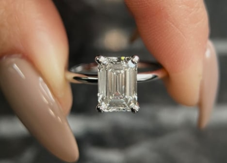 Certificted 3.00 Carat D VVS1 Emerald Cut Lab Grown Diamond 14k White Gold Solitaire Ring: Certificted 3.00 Carat D VVS1 Emerald Cut Lab Grown Diamond 14k White Gold Solitaire Ring|Ring Size US - 7