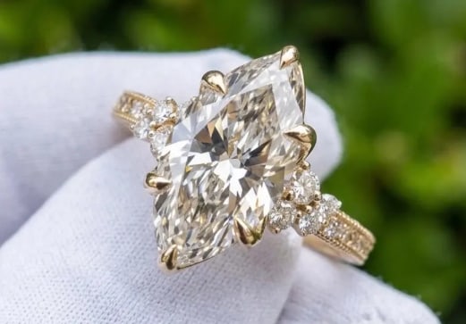 Certificted 8.00 Carat D VVS1 Marquise Cut Lab Grown Diamond 14k Rose Gold Vintage Ring: Certificted 8.00 Carat D VVS1 Marquise Cut Lab Grown Diamond 14k Rose Gold Vintage Ring|Side Stone Lab Grown Diamonds VVS1 D Color Round Cut 0.70 ct Ring Size US - 7