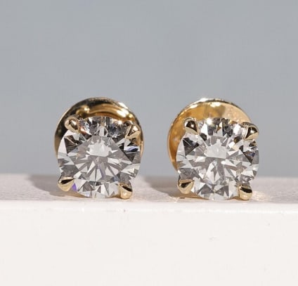 Certificted 2.00 Carat D VVS1 Round Cut Lab Grown Diamond 14k Rose Gold Stud Earrings: Certificted 2.00 Carat D VVS1 Round Cut Lab Grown Diamond 14k Rose Gold Stud Earrings