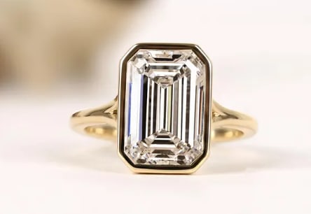 Certificted 3.50 Carat D VVS1 Emerald Cut Lab Grown Diamond 14k Yellow Gold Solitaire Bazel Ring: Certificted 3.50 Carat D VVS1 Emerald Cut Lab Grown Diamond 14k Yellow Gold Solitaire Bazel Ring|Ring Size US - 7