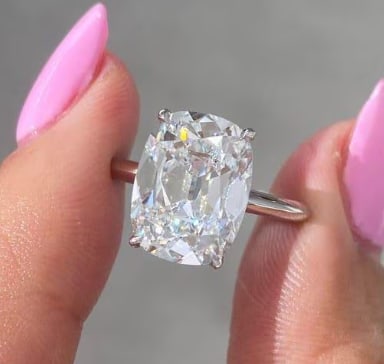 Certificted 5.00 Carat D VVS1 Old Mine Cushion Cut Lab Grown Diamond 14k White Gold Ring: Certificted 5.00 Carat D VVS1 Old Mine Cushion Cut Lab Grown Diamond 14k White Gold Ring|Side Stone Lab Grown Diamonds VVS1 D Color Round Cut 0.20 ct Ring Size US - 6.5