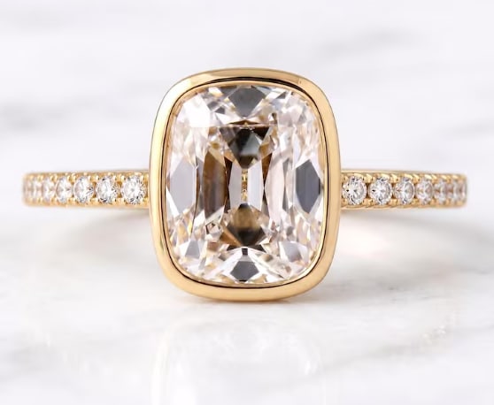 Certificted 7.00 Carat D VVS1 Old Mine Cushion Cut Lab Grown Diamond 14k Rose Gold Ring: Certificted 6.00 Carat D VVS1 Old Mine Cushion Cut Lab Grown Diamond 14k Rose Gold Ring| Ring Size US - 7|Side Stone Lab Grown Diamonds VVS1 D Color Round Cut 0.40 ct Ring Size US - 6.5