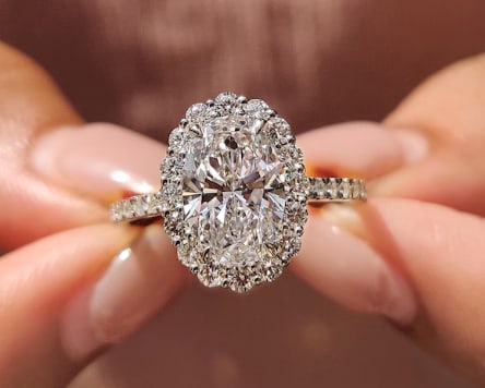 Certificted 3.00 Carat D VVS1 Oval Cut Lab Grown Diamond 14k White Gold Halo Engagment Ring: Certificted 3.00 Carat D VVS1 Oval Cut Lab Grown Diamond 14k White Gold Halo Engagment Ring|Side Stone Lab Grown Diamonds VVS1 D Color Round Cut 0.60 ct Ring Size US - 7